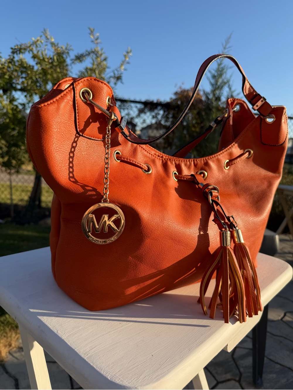 Michael Kors Bright Orange Leather Shoulder Bag with Tassels - Picture 4 of 8